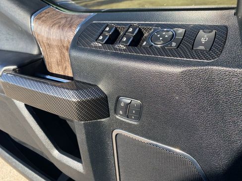 Used 2018 Ford F250 Lariat w/ Lariat Ultimate Package image 24