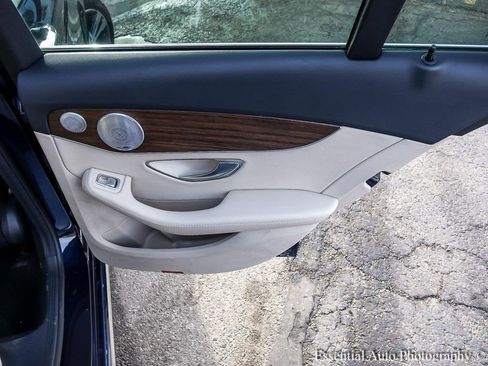 Used 2019 Mercedes-Benz C 300 4MATIC Sedan image 24