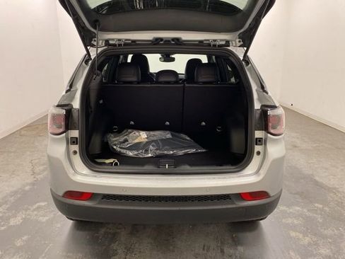 Used 2026 Jeep Compass Limited image 28