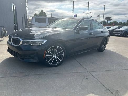 Used 2020 BMW 330i xDrive Sedan w/ Convenience Package AWD/4WD image 3