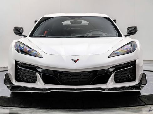 Used 2023 Chevrolet Corvette Z06 w/ Z07 Performance Package RWD image 36