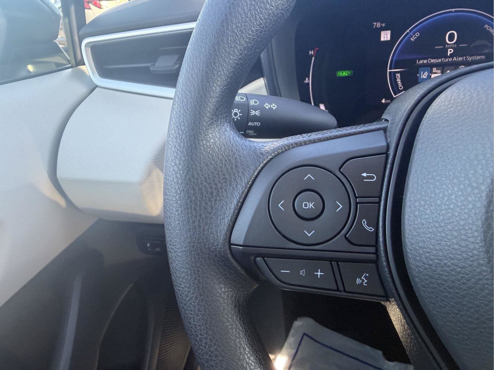 New 2027 Toyota Corolla LE FWD image 21