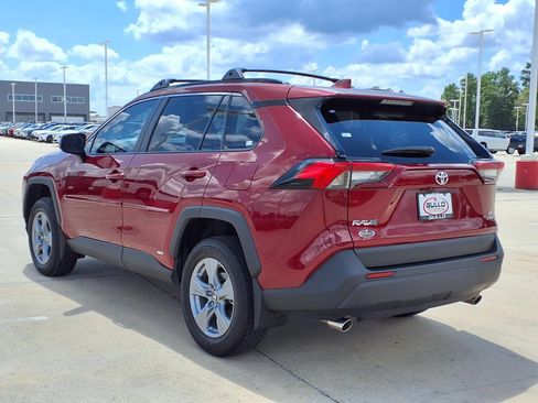 Certified 2025 Toyota RAV4 LE AWD/4WD image 2