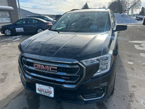 Used 2022 GMC Terrain AT4 w/ Infotainment Package II image 16