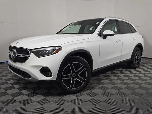 Used 2026 Mercedes-Benz GLC 300 4MATIC image 1