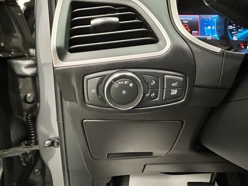 Used 2021 Ford Edge SEL w/ Convenience Package FWD image 19