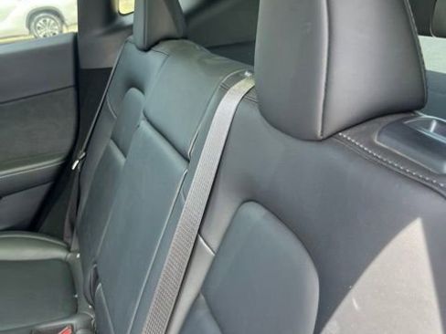 Used 2023 Tesla Model Y Performance AWD/4WD image 9