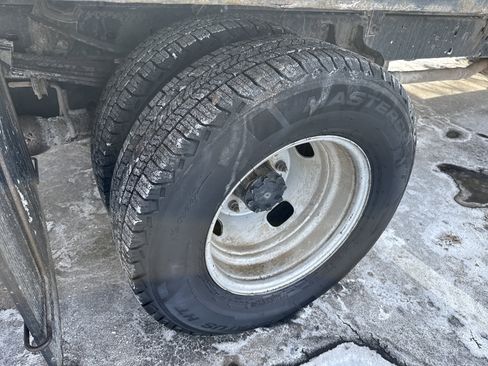 Used 2022 Ford F350 XL w/ Power Equipment Group image 5