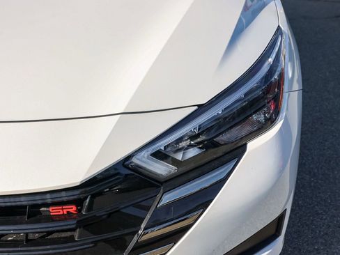 New 2025 Nissan Versa SR image 10