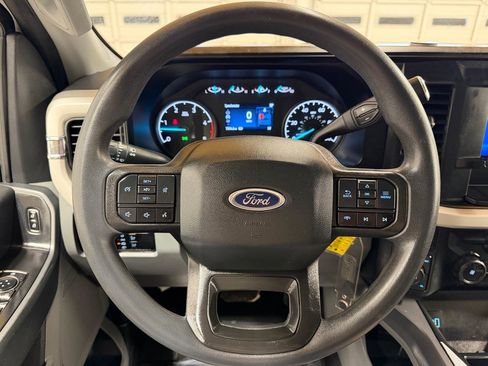 Used 2024 Ford F250 XLT w/ FX4 Off-Road Package AWD/4WD image 15
