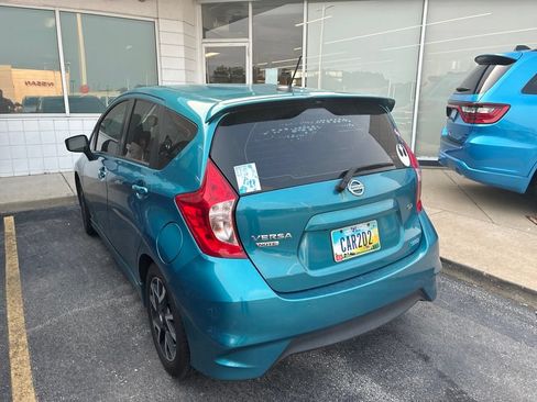 Used 2015 Nissan Versa Note SR w/ SR Convenience Package FWD image 5