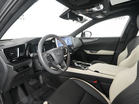 Used 2023 Lexus NX 350h AWD image 10