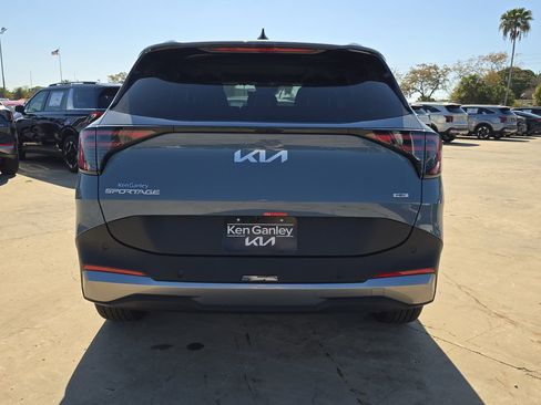 New 2026 Kia Sportage EX w/ EX Panoramic Sunroof Package AWD/4WD image 7