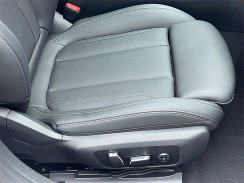 Used 2025 BMW i4 eDrive40 image 50