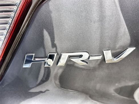 Used 2020 Honda HR-V LX image 18