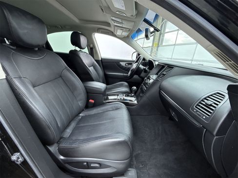 Used 2017 INFINITI QX70 2WD image 15