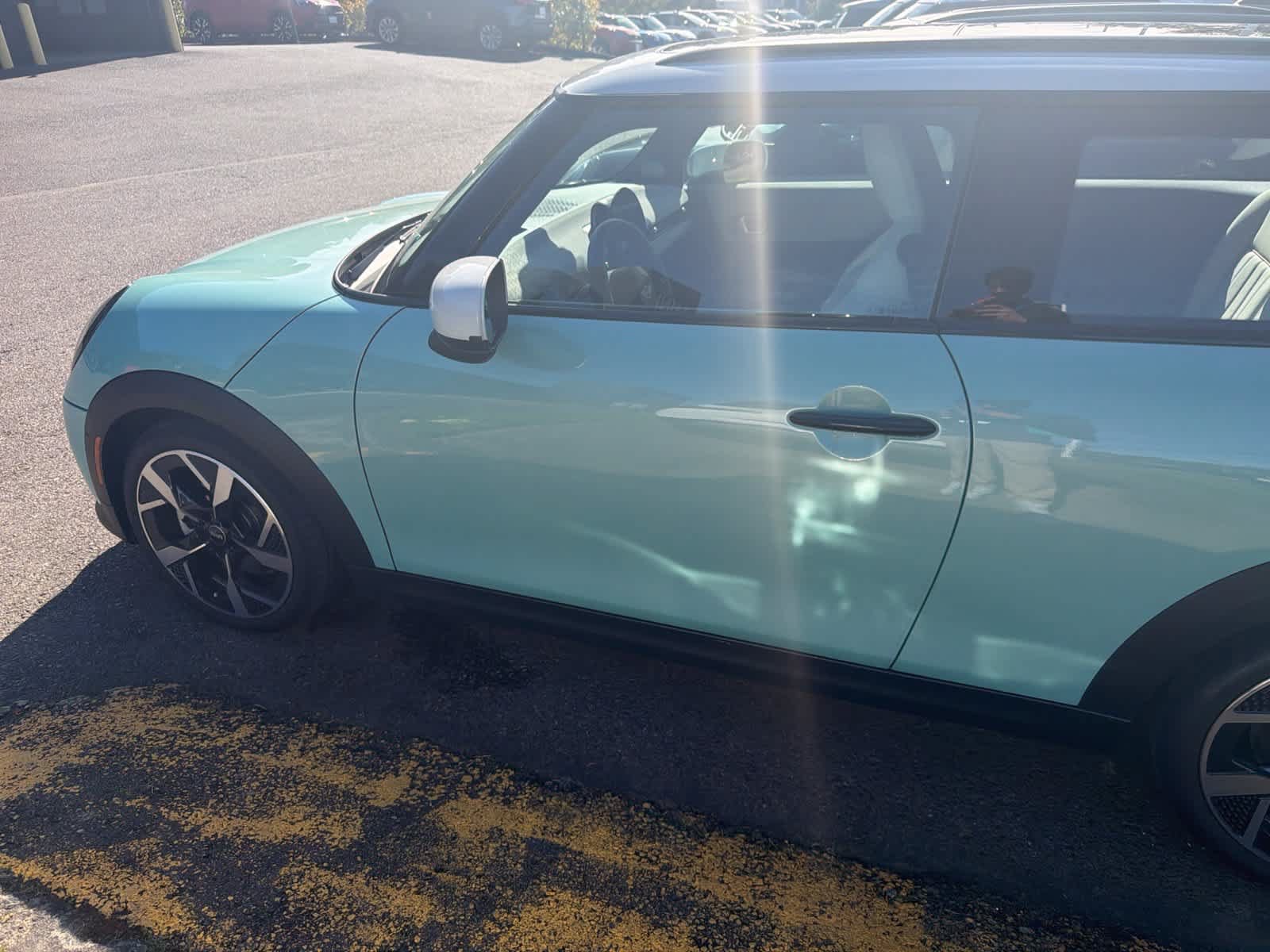 Used 2025 MINI Cooper 2-Door Hardtop FWD image 3