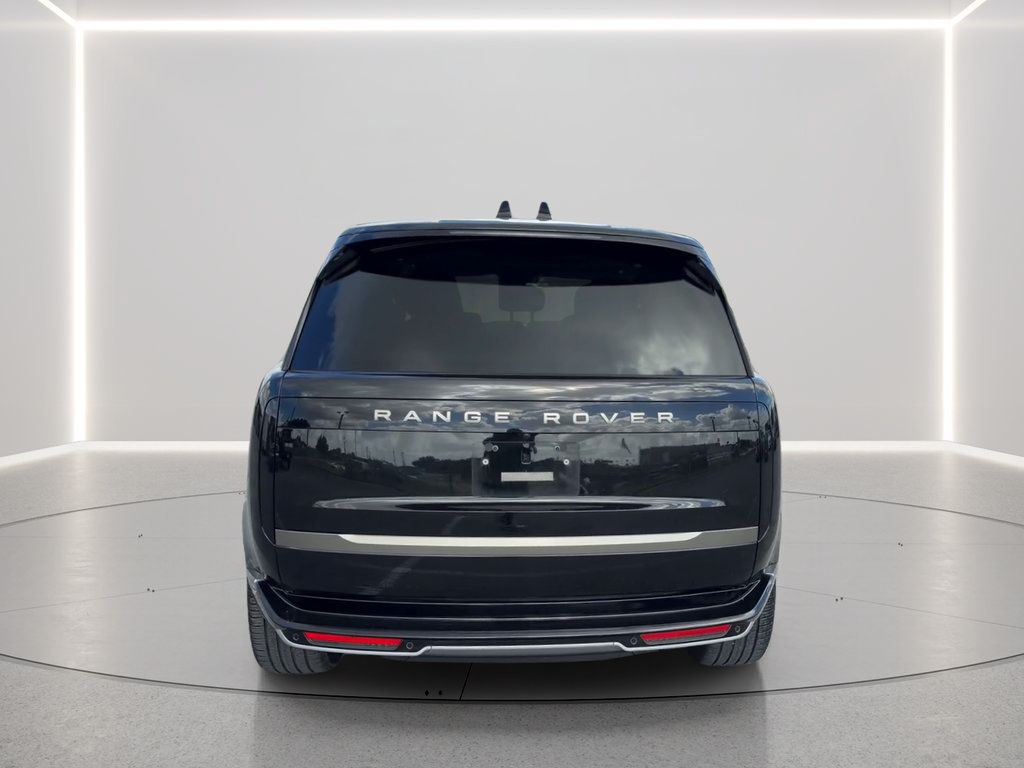 Used 2024 Land Rover Range Rover Long Wheelbase SE AWD/4WD image 6