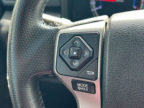 Used 2019 Toyota 4Runner SR5 AWD/4WD image 37