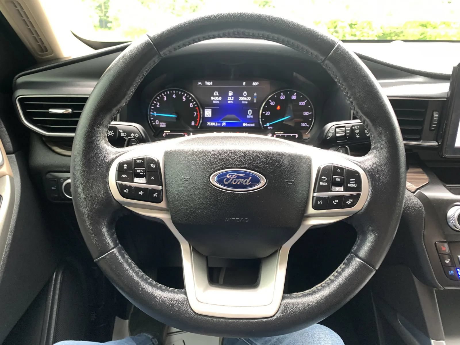 Used 2020 Ford Explorer Limited w/ Class III Trailer Tow Package RWD image 13