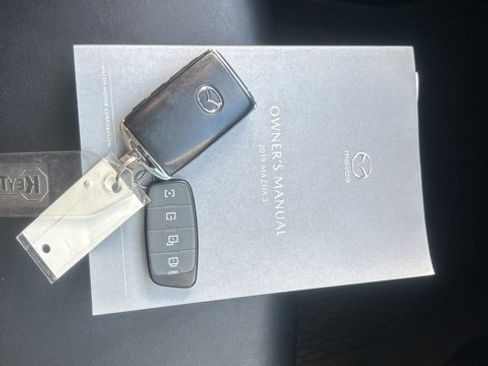 Used 2019 MAZDA MAZDA3 AWD Sedan w/ Select Package image 27