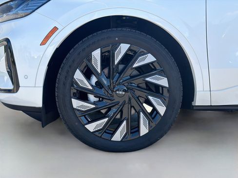 Used 2024 Lincoln Nautilus Black Label w/ Jet Appearance Package (87T) AWD/4WD image 43