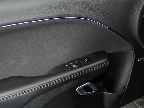 Used 2019 Dodge Challenger R/T Scat Pack RWD image 13
