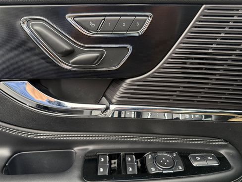 Used 2022 Lincoln Corsair Standard w/ Premium Package image 21