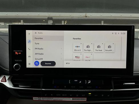 New 2026 Toyota Sienna Limited image 34