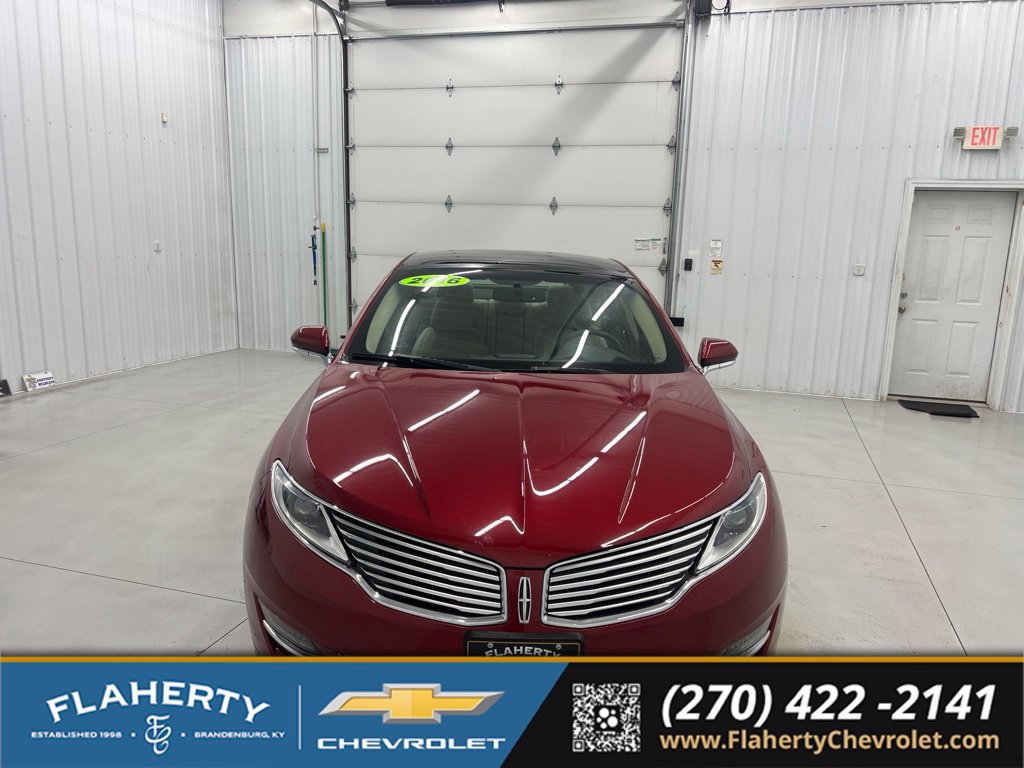 Used 2016 Lincoln MKZ w/ Equipment Group 300A Reserve FWD image 7