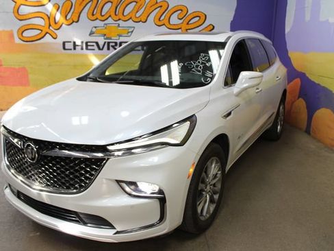 Used 2022 Buick Enclave Avenir w/ Trailering Package, 5000 lbs. AWD/4WD image 8