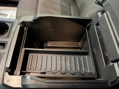 Used 2018 Ford F150 XLT w/ Equipment Group 302A Luxury AWD/4WD image 45