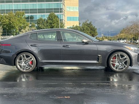 Certified 2023 Kia Stinger GT2 image 3