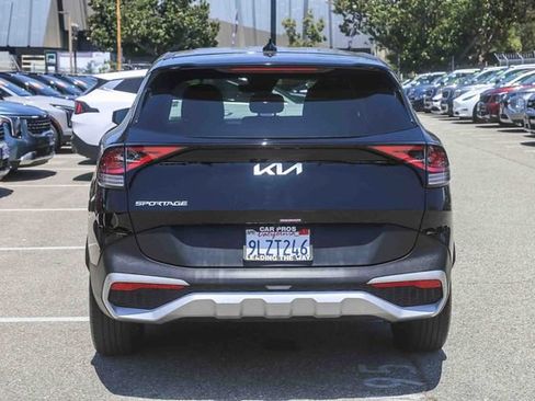 Used 2024 Kia Sportage EX FWD image 8