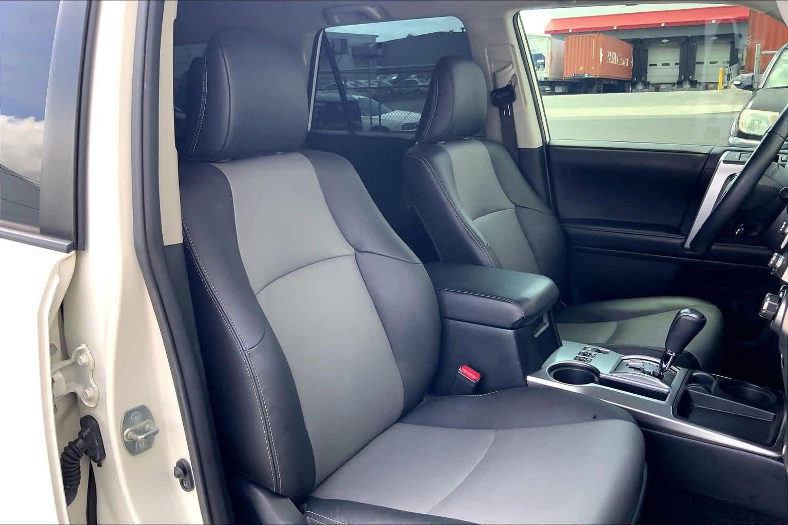 Used 2022 Toyota 4Runner SR5 Premium RWD image 13
