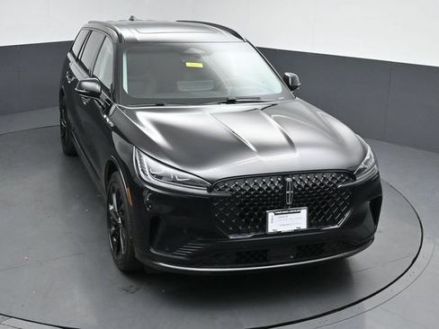 Certified 2025 Lincoln Aviator Reserve w/ Equipment Group 201A AWD/4WD image 46