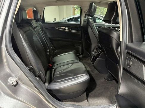 Used 2021 Lincoln Nautilus Reserve w/ Monochromatic Package image 29