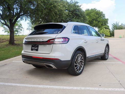 Used 2020 Lincoln Nautilus Reserve FWD image 7