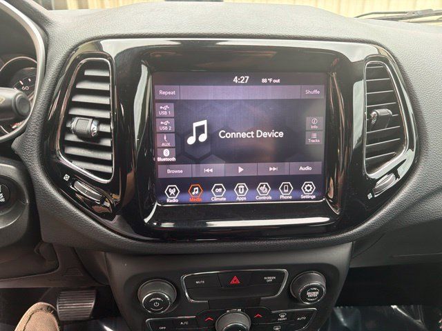 Used 2020 Jeep Compass Limited FWD image 23