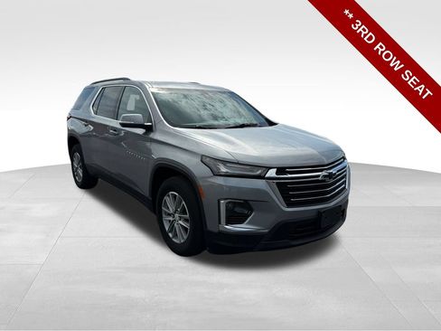 Used 2023 Chevrolet Traverse LT AWD/4WD image 9