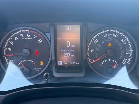 Used 2020 Toyota Tacoma SR5 image 30