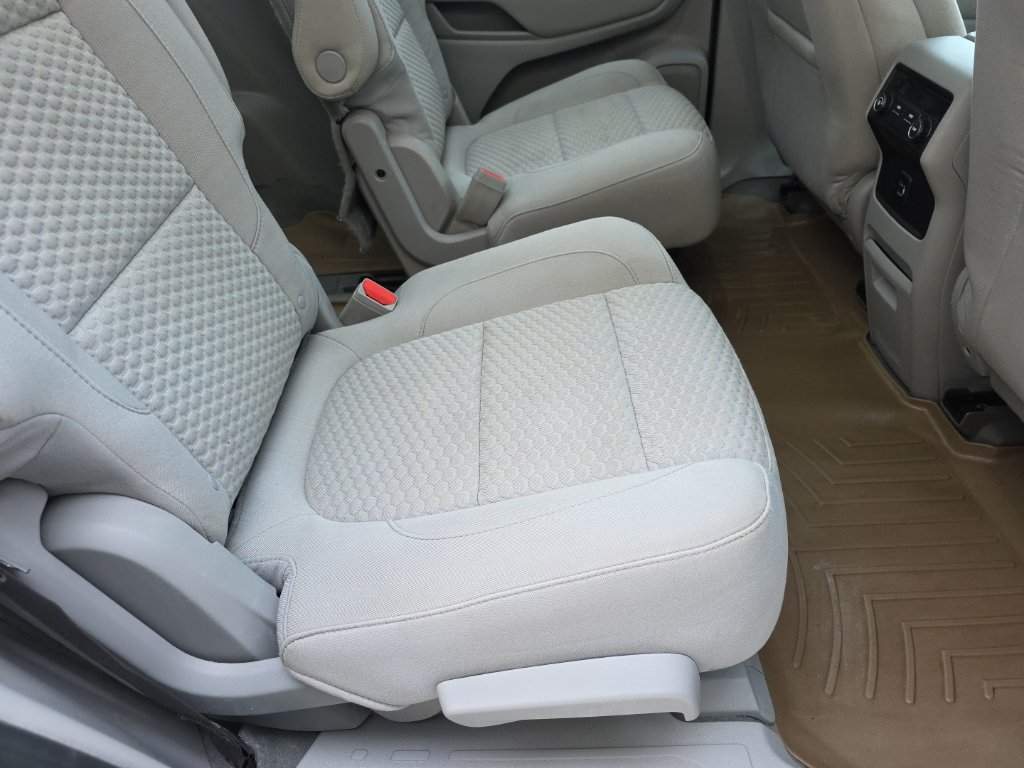 Used 2018 GMC Acadia SLE FWD image 27
