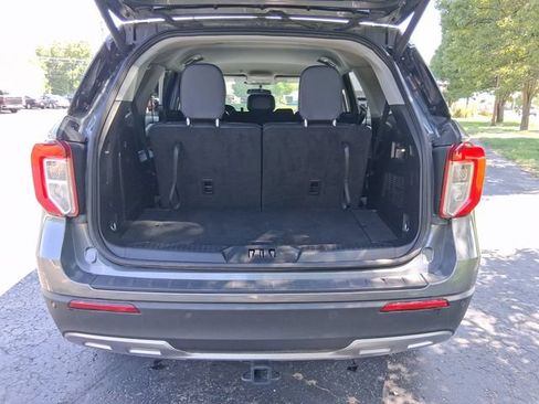 Used 2023 Ford Explorer XLT w/ Equipment Group 202A AWD/4WD image 5