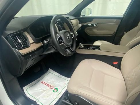 Used 2025 Volvo XC90 B6 Plus AWD/4WD image 10