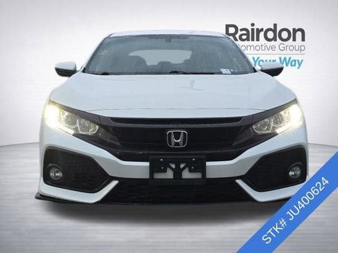 Used 2018 Honda Civic Sport image 2