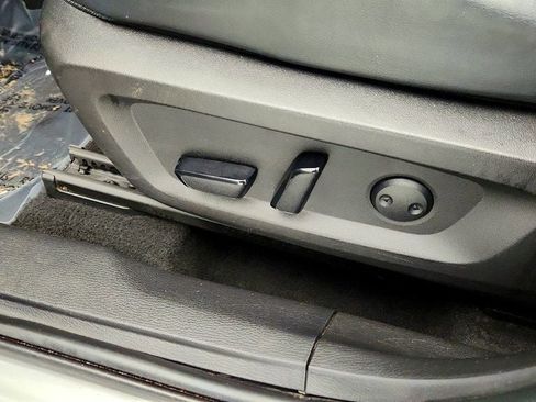 Used 2024 Mitsubishi Outlander SE image 11