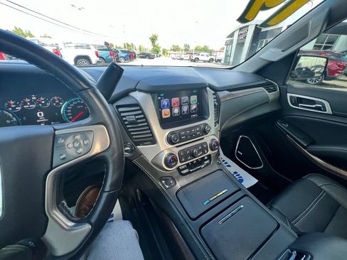 Used 2019 GMC Yukon Denali w/ Denali Ultimate Package AWD/4WD image 28