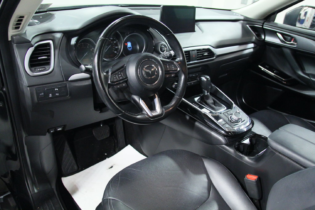 Used 2020 MAZDA CX-9 Touring w/ Touring Premium Package AWD/4WD image 17