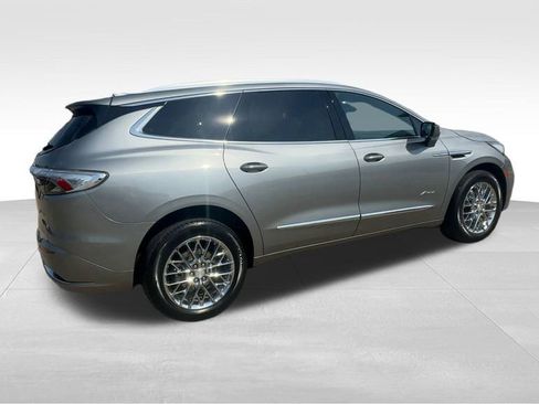 Certified 2023 Buick Enclave Avenir w/ Avenir Technology Package image 9