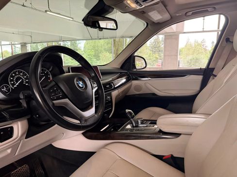 Used 2015 BMW X5 xDrive35d w/ Premium Package AWD/4WD image 17